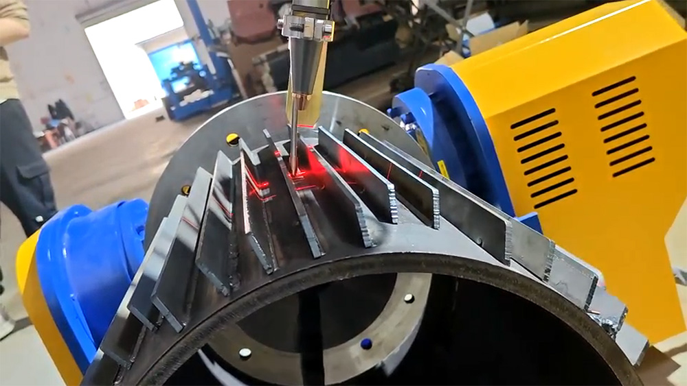 創(chuàng)想智控激光焊縫跟蹤器：電機外殼高效智能焊接的新突破